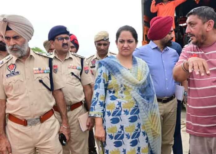 DC Amarpreet Kaur Sandhu in Fazilka