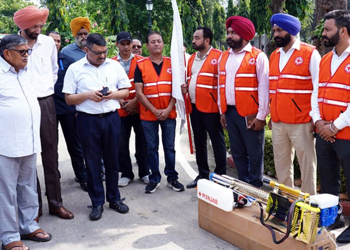 Punjab Guv Kataria flags off 50 fogging machines