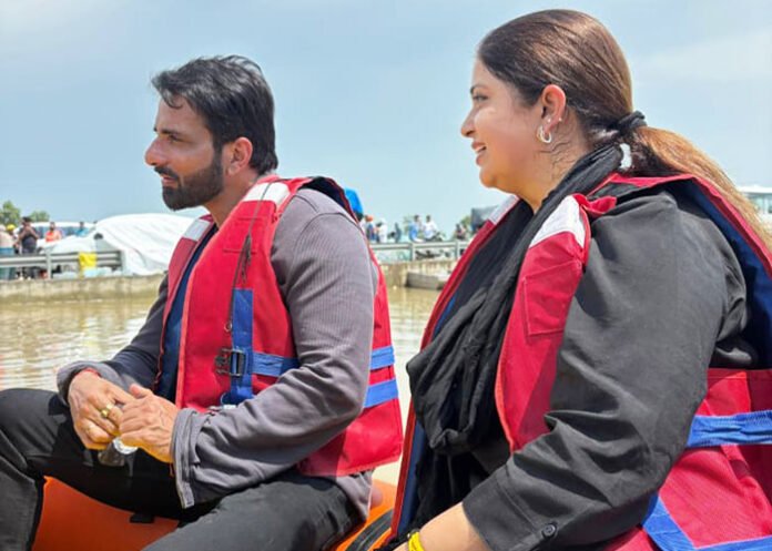 Sonu-Sood-and-His-Sister-Malvika check Floods