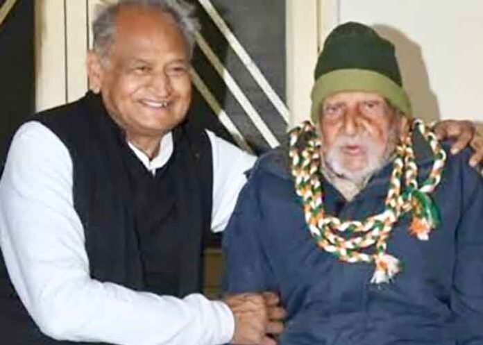 Ashok Gehlot with Girraj Prasad Tiwari