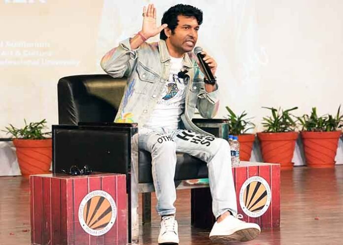 Comedian-Chandan-Prabhakar at LPU
