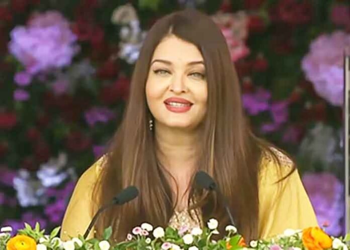 Aishwarya Rai Bachchan on mic
