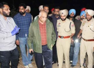Jaggu Bhagwanpuria Gang Behind Firing at Provisional Store in Amritsar; Two Held With Pistol Amritsar Rural Police arrest two accused