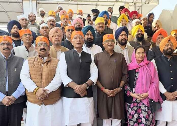 BJP Punjab leaders pay obeisance