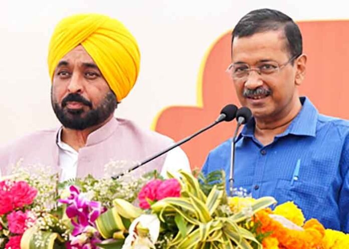 Bhagwant Singh Mann with Arvind Kejriwal