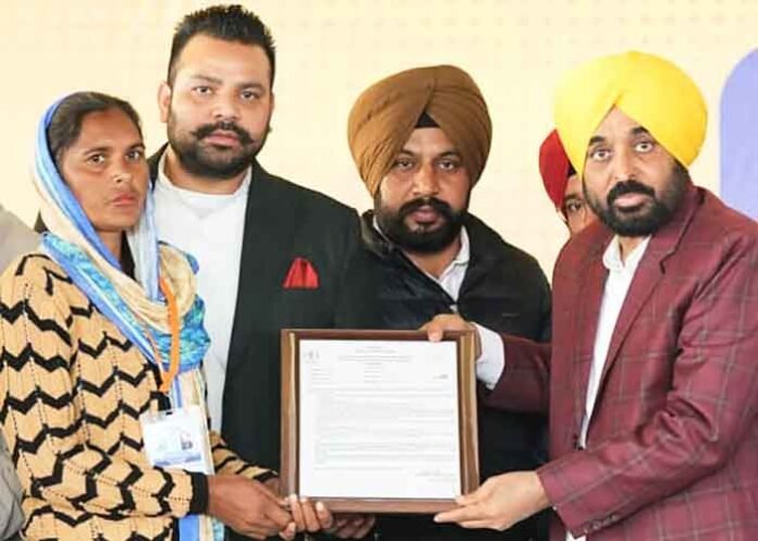 CM Mann launches Rs 377 crore flood relief