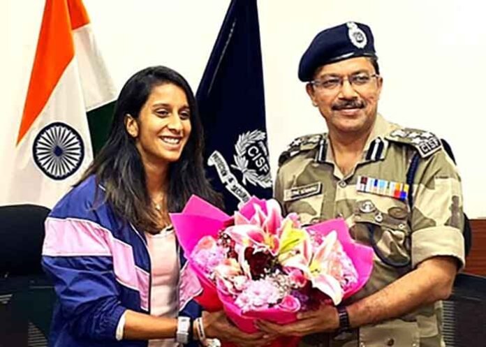 Jemimah Rodrigues honoured by CISF personnel