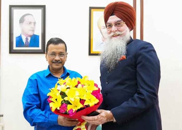 Kultar Singh Sandhwan with Kejriwal