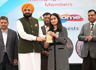 Punjab Minister Sond exhorts students to Dream High And Work Hard Minister Tarunpreet Singh Sond urges students