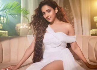 Neeti Mohan says her track ‘Jooti Kasoori’ blends innocence and charm Neeti Mohan Actress 1