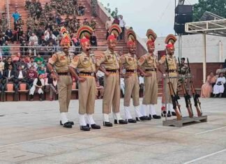 Retreat Ceremony Resumes at Hussainiwala after 74 Days, Echoes with Patriotic Fervour & Cheers for BSF Sentinels