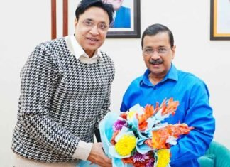 Amritsar Central MLA Dr Ajay Gupta meets AAP Convener Arvind Kejriwal: Discussions held on city projects Ajay Gupta meets Arvind Kejriwal