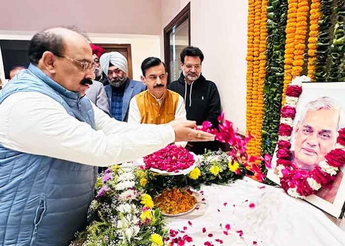 Ashwani Sharma honor Atal Bihari Vajpayee