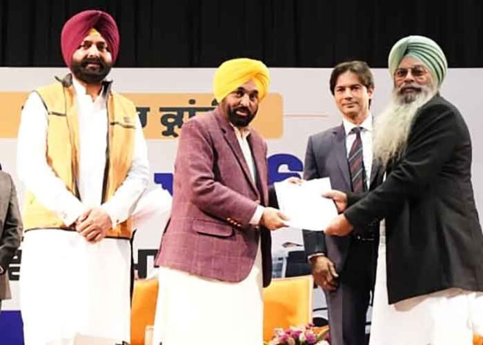 CM Mann hands over letter