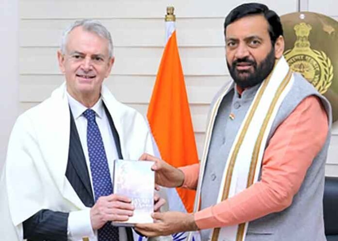 Christopher Cooter meet Nayab Saini