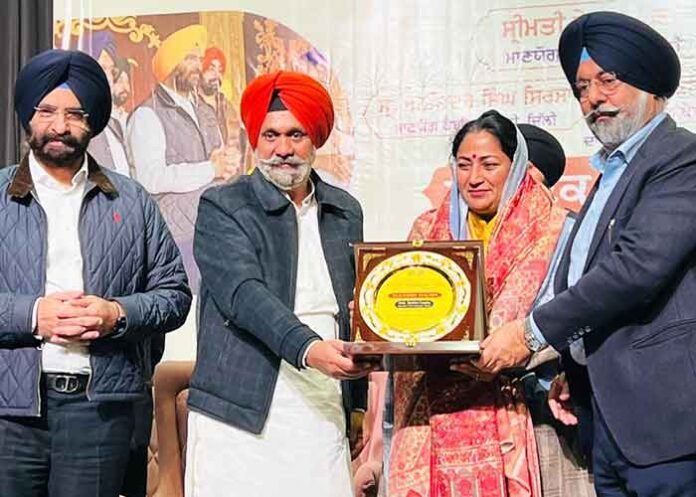 DSGMC honours Delhi CM Rekha Gupta and Minister Sirsa