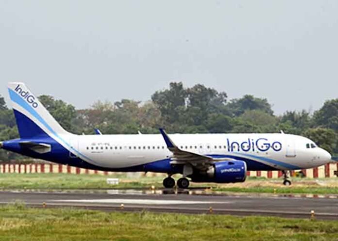 Indigo Flight arrive
