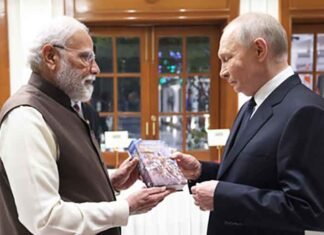 PM Modi gift to Vladimir Putin