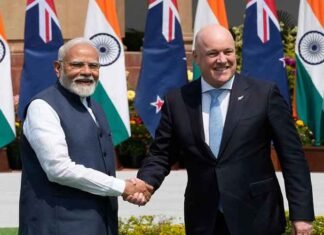 Incredible night, have never seen atmosphere like this here before: Luxon at PM Modi’s diaspora event PM-Narendra-Modi-with-New-Zealand-PM-Christopher-Luxon