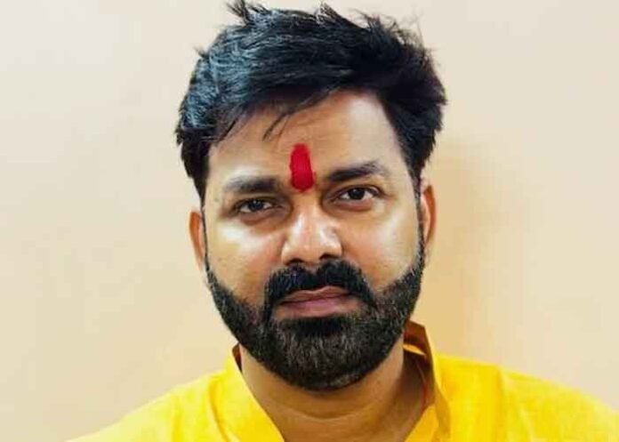 Pawan Singh Bhojpuri star