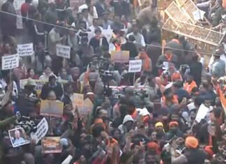 Protests erupt outside Bangladesh High Commission in Delhi