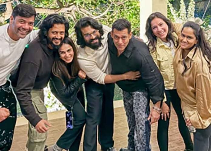 Riteish Deshmukh shares from Salman Khan birthday