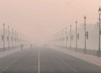 Delhi’s air quality shows marginal improvement with strong winds; AQI ‘very poor’
