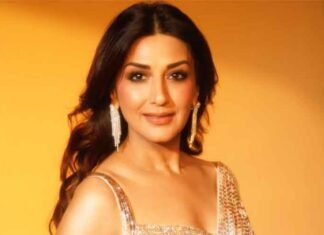‘Raakh’ starring Sonali Bendre trailer sets the stage for gripping thriller inspired by Ranga-Billa, set in 1970s India Sonali-Bendre-Actress-9