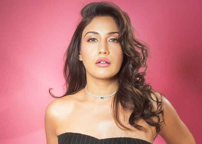 Surbhi Chandna Actress 8