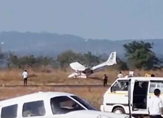 MP: Trainee aircraft skids off Dhana airstrip, pilot escapes unhurt Trainee aircraft skids off Dhana runway in MP