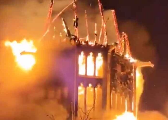 Amsterdam church fire