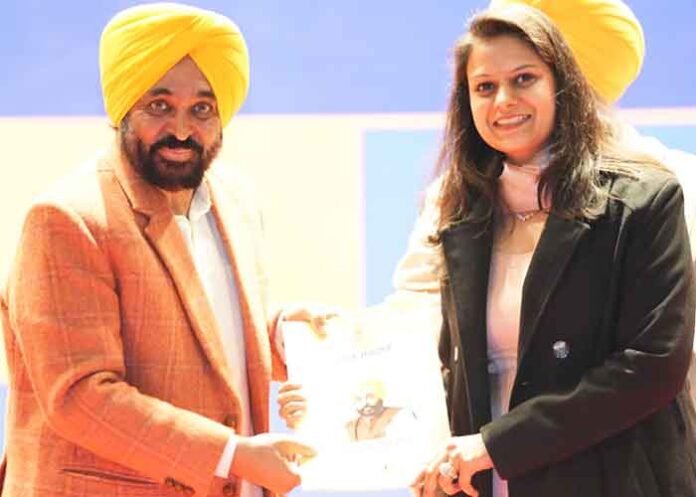 CM Mann distributes 916 appointment letters