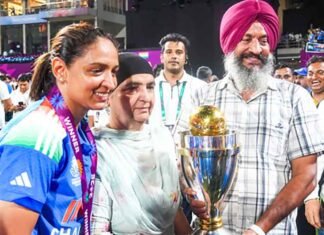 ‘Feels wonderful that my daughter has been named for Padma Shri’: Harmanpreet’s father Harminder Singh Harmanpreet Kaur with family