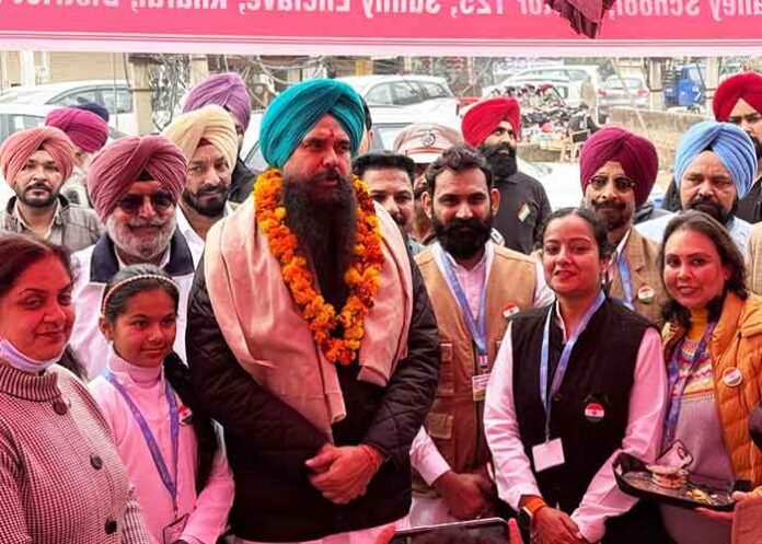 MP Malvinder Singh Kang meets Kharar residents
