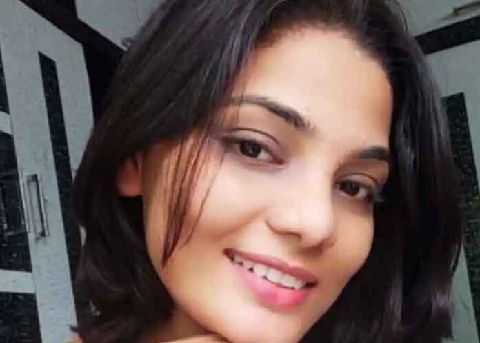 Neha Singh Rathore Singer