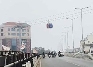 Govt junks ‘misleading’ video on upcoming Varanasi ropeway’s safety PIB debunks misleading video of Varanasi Ropeway gondola swing
