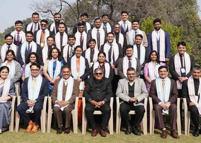 Punjab Governor Kataria meets officer trainees