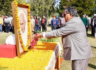 Punjab Governor Gulab Chand Kataria pays tribute to Mahatma Gandhi on his Martyrdom Day Punjab Governor Kataria pays tribute to Mahatma Gandhi