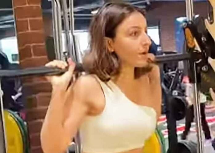 Soha Ali Khan workout