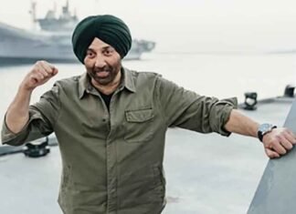 Sunny Deol visits INS Vikrant