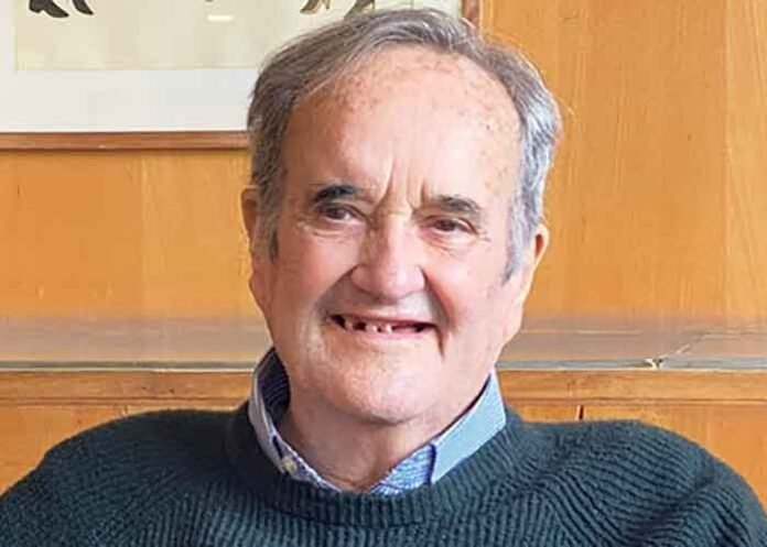 Veteran journalist Mark Tully