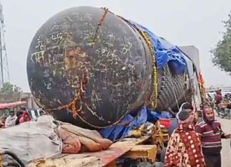 World largest Shivling Stalls