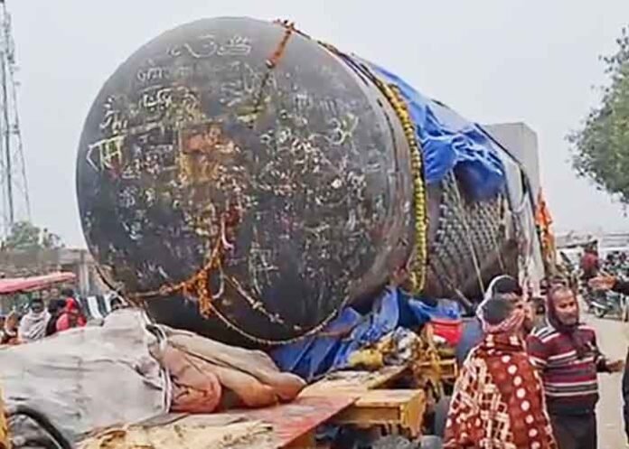 World largest Shivling Stalls