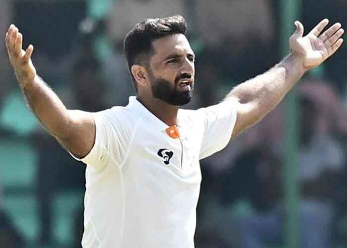 Auqib Nabi Indian Bowler