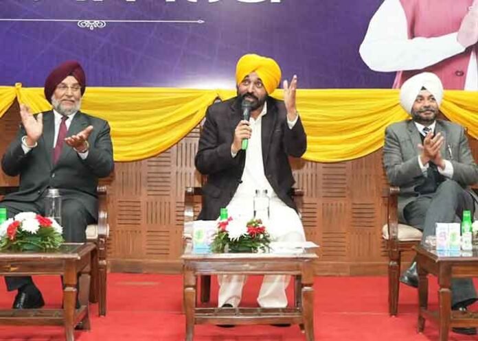 CM Mann opposes Gram Nyayalayas