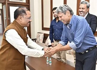CM Vishnu Deo Sai and Kapil Dev