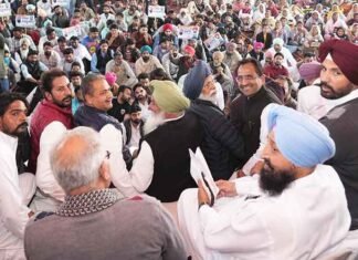 Congress holds massive MGNREGA Bachao rally