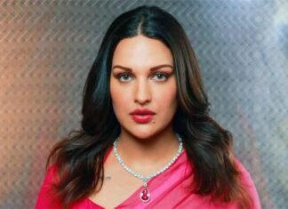 Himanshi Khurana Actress 2