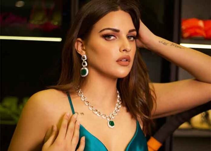 Himanshi Khurana Actress 4