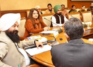 Jasvir Singh Garhi in meeting